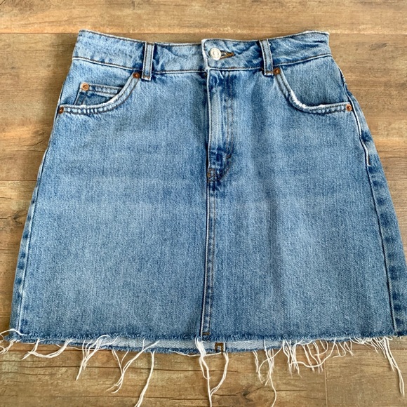 Topshop Dresses & Skirts - TOPSHOP Moto Denim Skirt Size 4